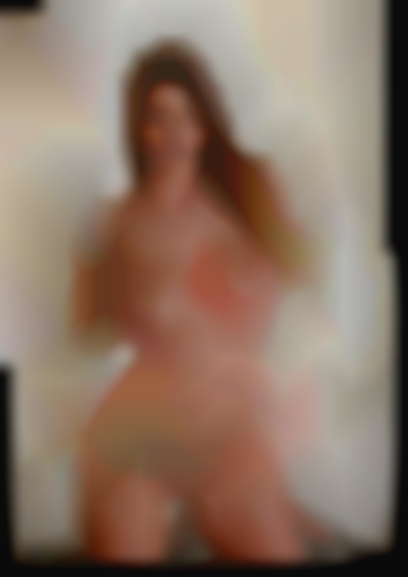 Amateur wife fucking while on my period.